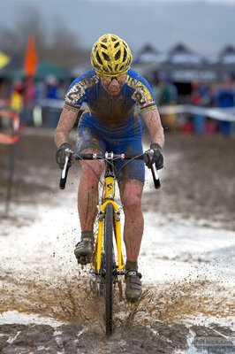 Alison Dunlap (Luna), winner elite women Saturn 2003 Cyclocross National Championships — AbbiOrca cycling race photography