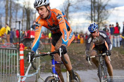 Ryan Trebon, Kona, shadowed by Jonathan Page. 2004 Cyclocross National Championships. Portland, OR — AbbiOrca cycling race photography