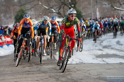 Elite Men's start. 2005 Liberty Mutual US National Cyclo-Cross championships. Providence, Rhode Island. — AbbiOrca cycling race photography