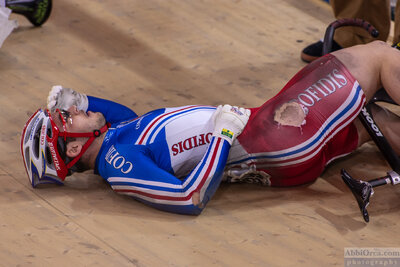 Arnaud Tournant post Keirin 2nd heat crash. 2005 UCI Track Cycling World Championships - Track Cycling - Los Angeles, United States — AbbiOrca cycling race photography